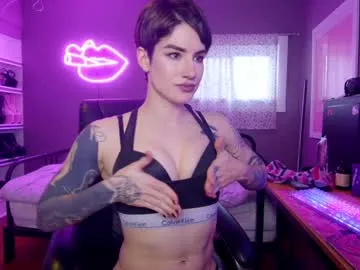 vixenvictoriaa – webcam model profile photo Image 2