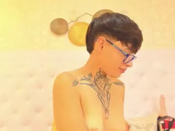 krissone – webcam model profile photo Image 5