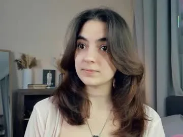 cute_fox_girl – webcam model profile photo Image 15