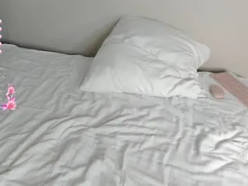 blondiluvsanal – webcam model profile photo Image 9