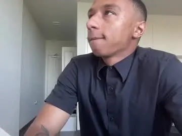 pinkadele – webcam model profile photo Image 2