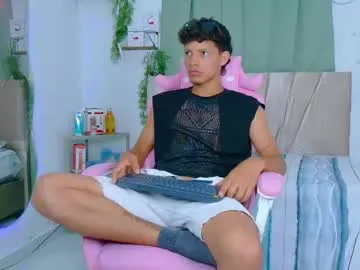 wini_fer – webcam model profile photo Image 4