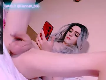 Maya-onelya – webcam model profile photo Image 9