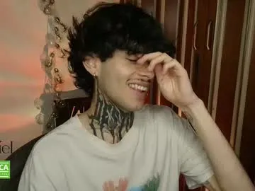 Chelsi16 – webcam model profile photo Image 14