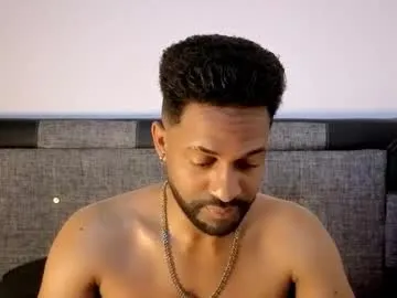 Vik1One1 – webcam model profile photo Image 19