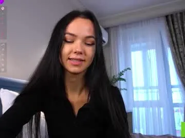 Likachkaa – webcam model profile photo Image 18