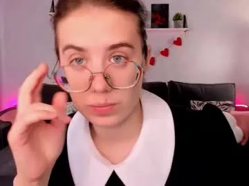 april_ebony18_ – webcam model profile photo Image 3