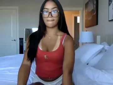 hidianapaola – webcam model profile photo Image 14