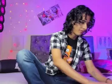 shiny-lily – webcam model profile photo Image 10