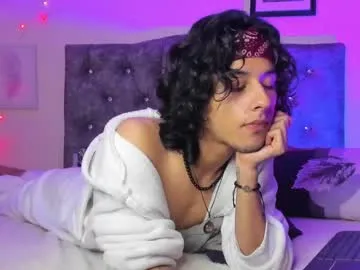 shiny-lily – webcam model profile photo Image 8