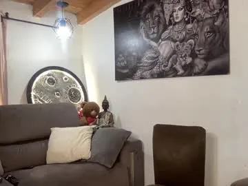 mayadashaaa – webcam model profile photo Image 14