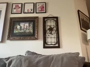 cute_fox_girl – webcam model profile photo Image 3