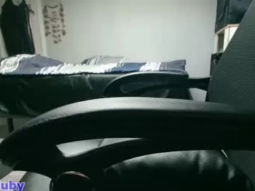 millemimi – webcam model profile photo Image 5