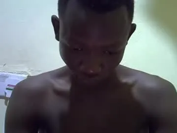 millemimi – webcam model profile photo Image 17