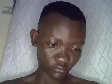 millemimi – webcam model profile photo Image 3