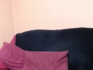 bigpussylipskiss Image 3