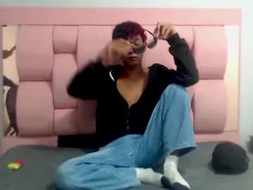 april_ebony18_ – webcam model profile photo Image 3