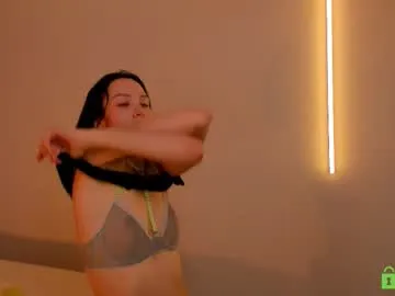 irisfit – webcam model profile photo Image 10