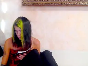 korinaluvv – webcam model profile photo Image 18