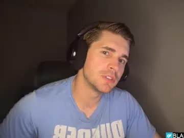 saraloverays – webcam model profile photo Image 14