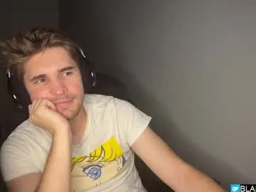 saraloverays – webcam model profile photo Image 17