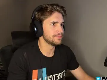 saraloverays – webcam model profile photo Image 19