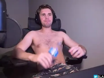 saraloverays – webcam model profile photo Image 8