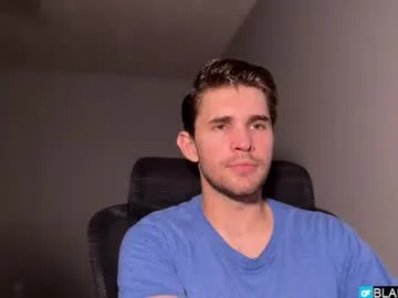 saraloverays – webcam model profile photo Image 9