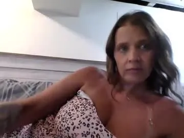 Sonya-reallsugar – webcam model profile photo Image 2