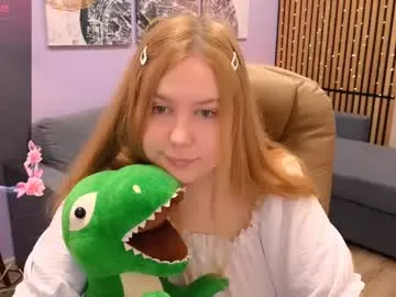 yiovanna19 – webcam model profile photo Image 2