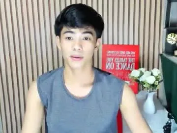 Almondmilka – webcam model profile photo Image 14