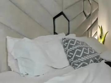 serenagrant – webcam model profile photo Image 5