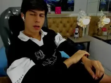 StarKristy – webcam model profile photo Image 9