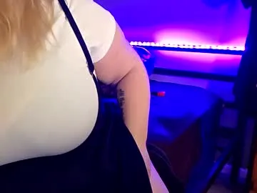 MurkaLux – webcam model profile photo Image 2