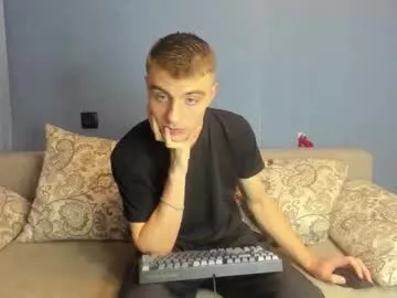 StarKristy – webcam model profile photo Image 14