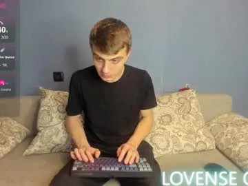 StarKristy – webcam model profile photo Image 8