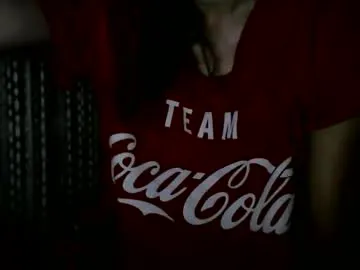 Ellidi – webcam model profile photo Image 16