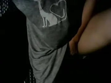 Ellidi – webcam model profile photo Image 8