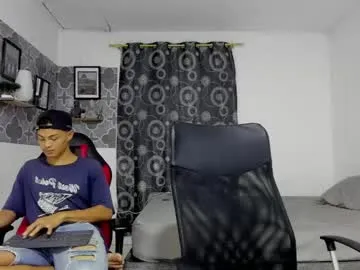 emma_scott_7 – webcam model profile photo Image 6