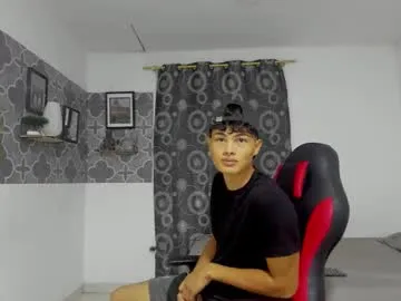 emma_scott_7 – webcam model profile photo Image 7