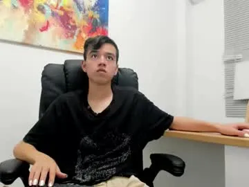 to4ka-gi – webcam model profile photo Image 14