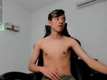 to4ka-gi – webcam model profile photo Image 3