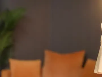 WhoreRobot – webcam model profile photo Image 11