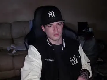 Ellidi – webcam model profile photo Image 12