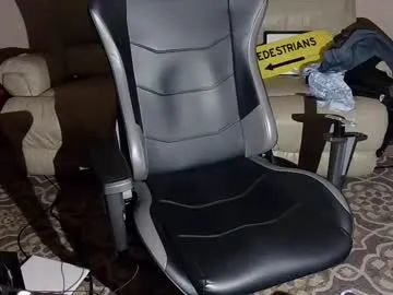 Ellidi – webcam model profile photo Image 18