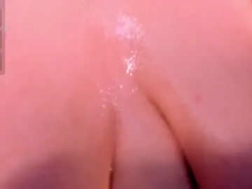 cherryblow_ – webcam model profile photo Image 15