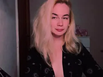 busenok – webcam model profile photo Image 10