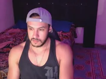 xlunami – webcam model profile photo Image 7