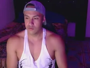 xlunami – webcam model profile photo Image 8