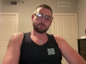 Vik1One1 – webcam model profile photo Image 17